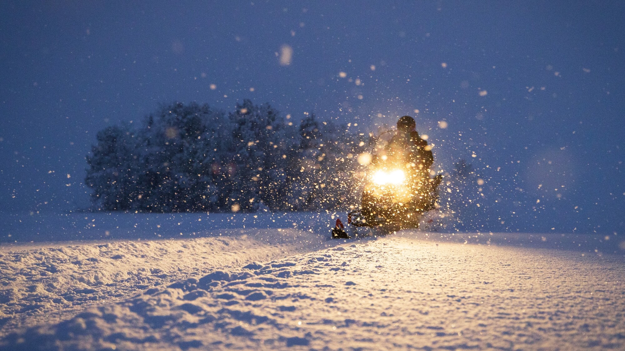 Motoneige, Laponie, Finlande ©Carlo Alberto Conti / Getty Images