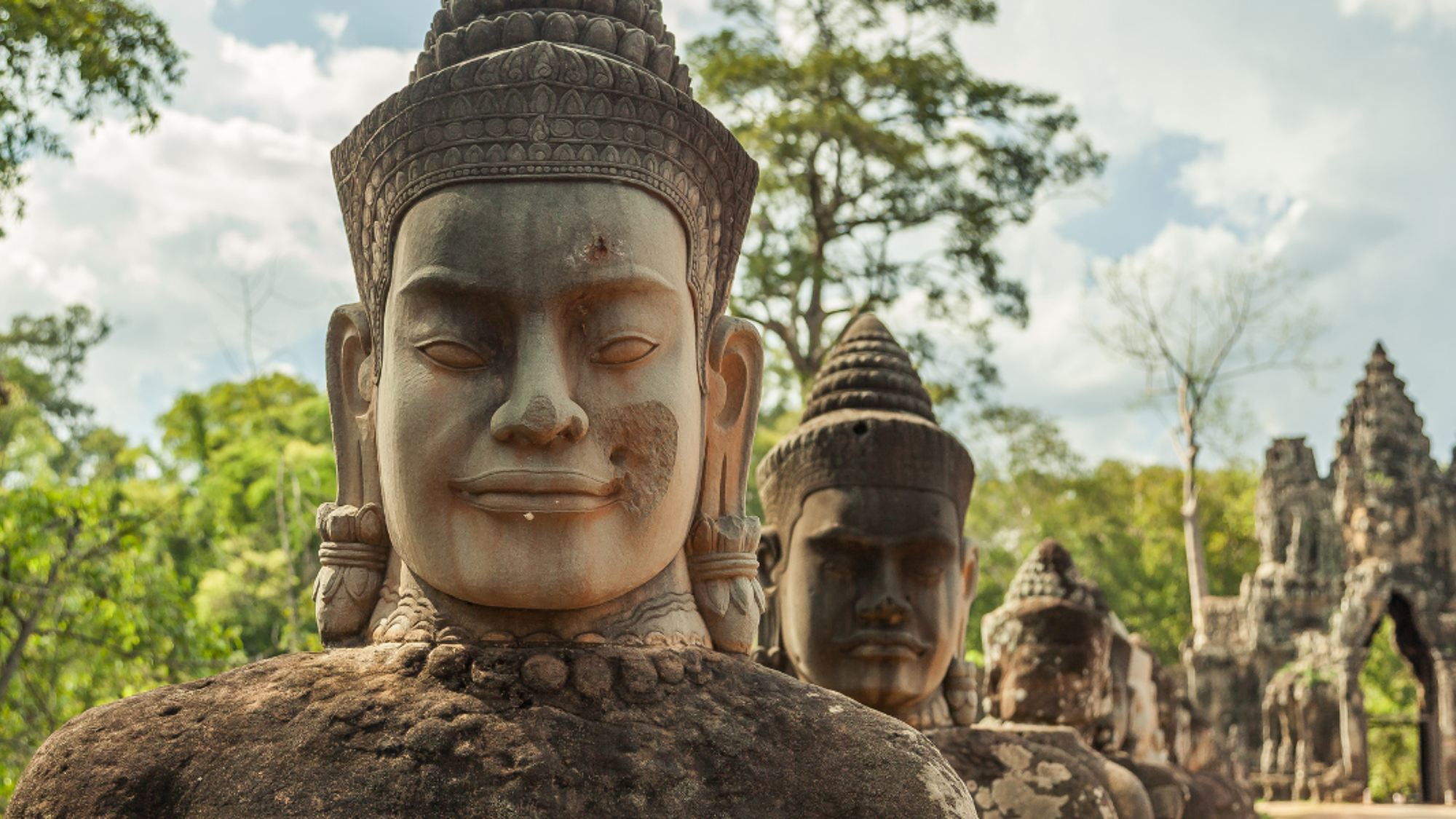 Les géants devant la porte d'Angkor Thom - jour 9
