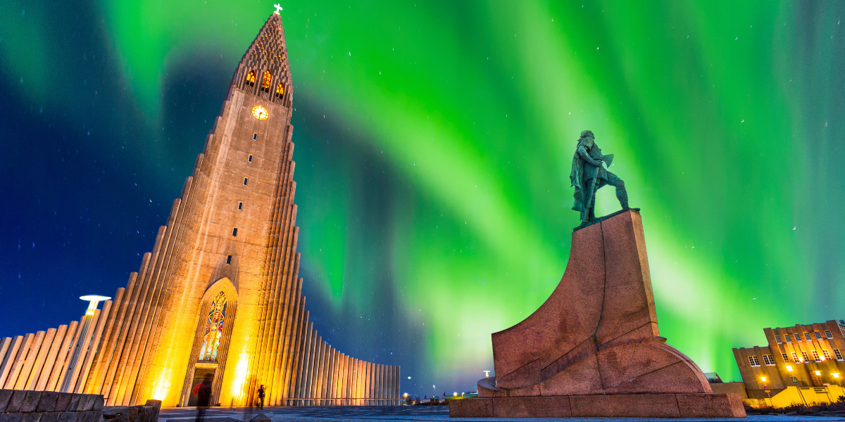 Les aurores boréales (entre septembre et avril, phénomène imprévisible) 