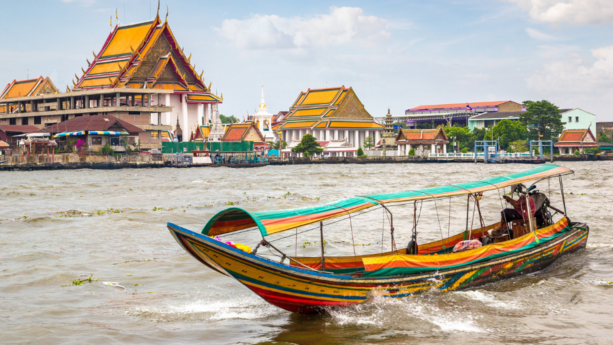 Empruntez les transports locaux : en bateau...
