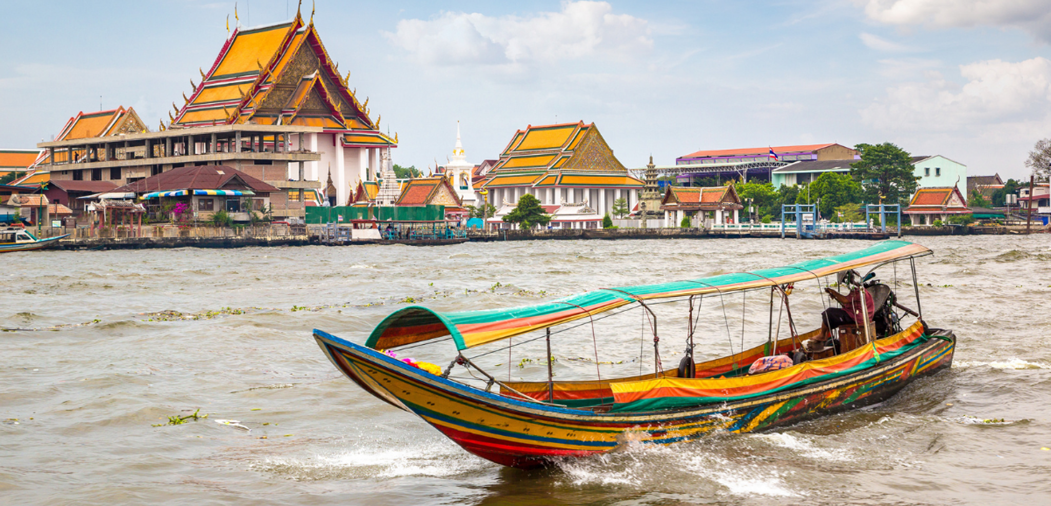 Empruntez les transports locaux : en bateau...