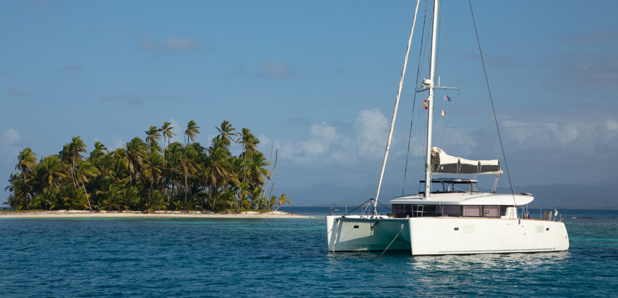 Ton refuge sur l'eau : un catamaran équipé de 4 cabines à partager (ou similaire) - jours 2 à 7