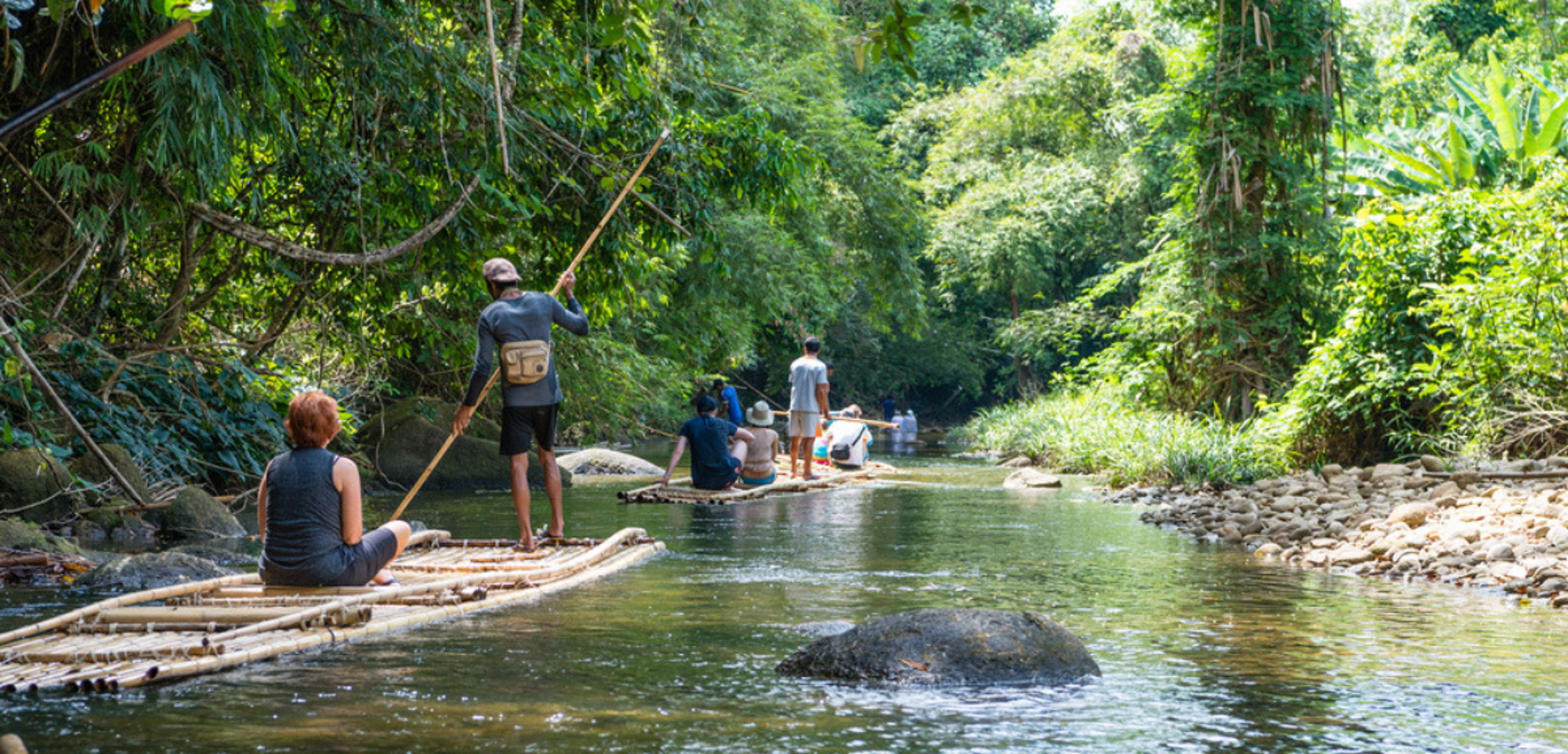 Profitez d'une escapade en bamboo rafting