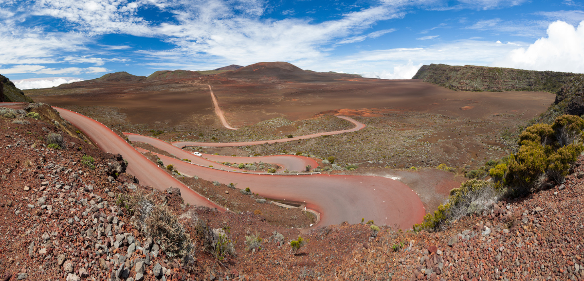 Puis direction les paysages lunaires du Piton de la Fournaise