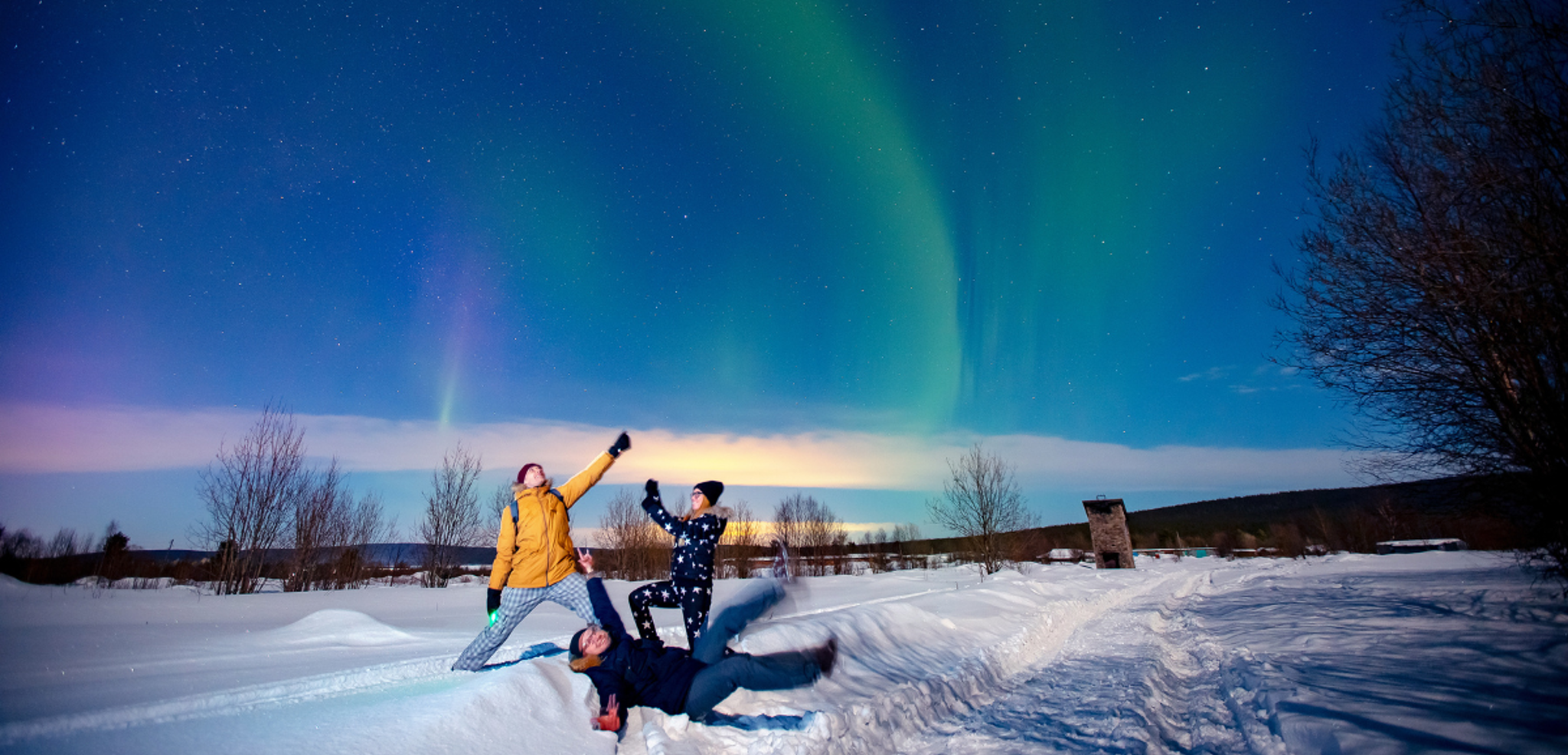 Les aurores boréales qui dansent dans le ciel (phénomène imprévisible)