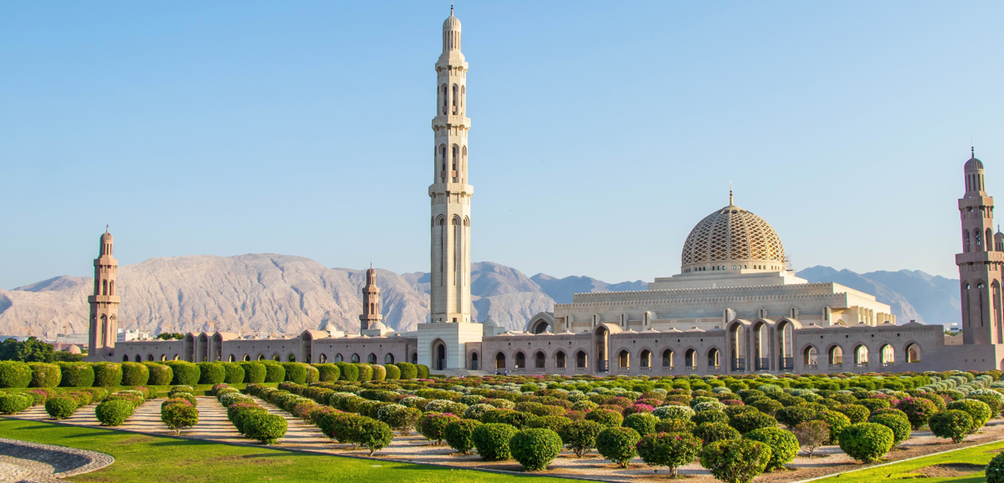 Commencez par la découverte de Mascate : la Mosquée du Sultan Qaboos