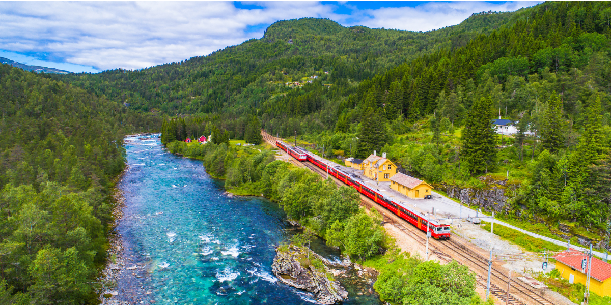 Le tout en transports collectifs à travers des paysages spectaculaires ! 