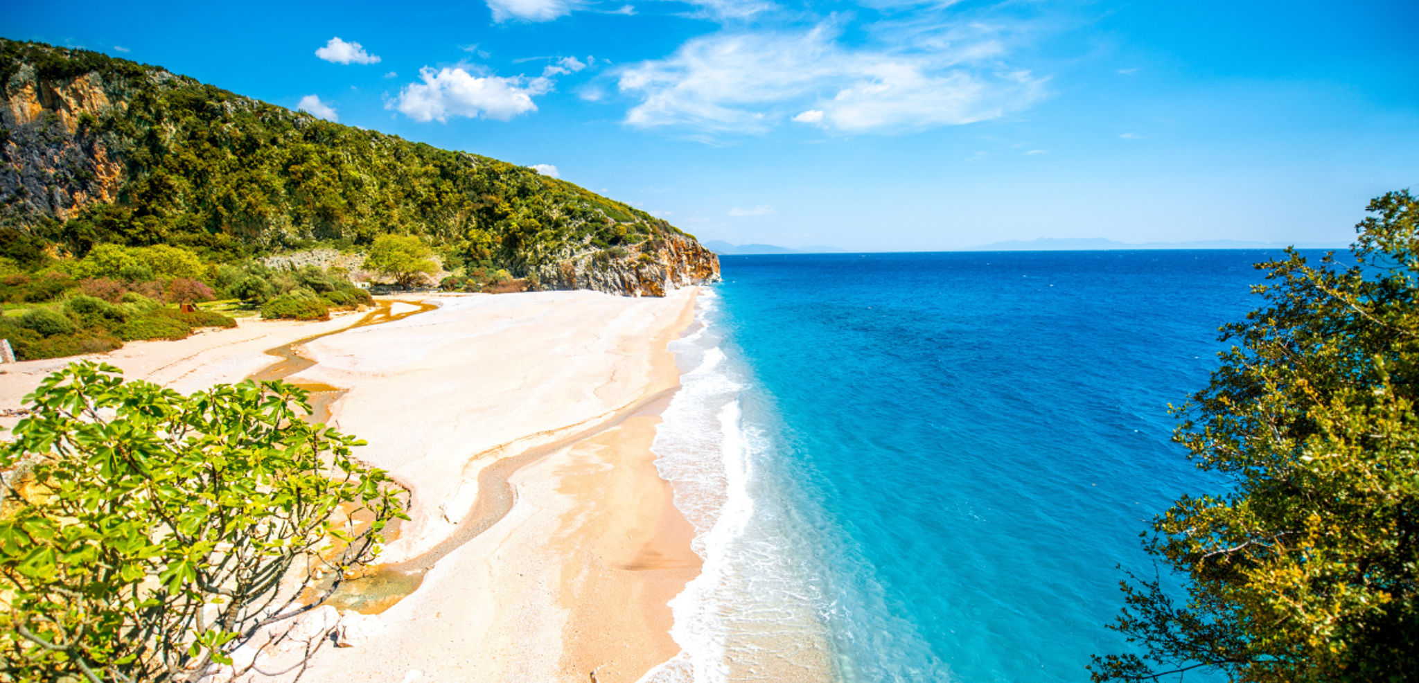 Pour rejoindre la plage de Ngjipe