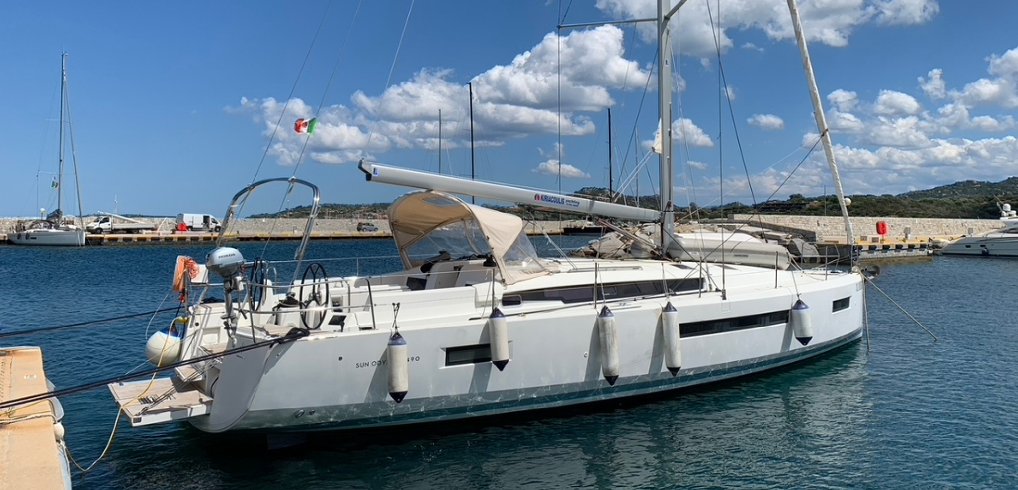 Ton voilier (ou similaire) pour ton aventure en mer Méditerranée