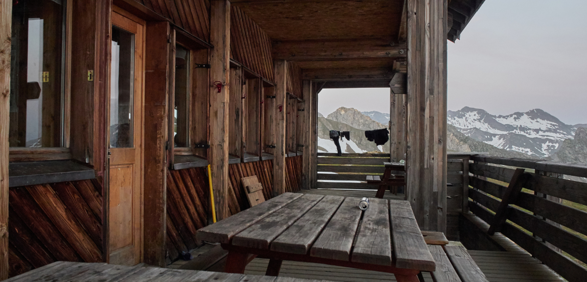 Petite pause au refuge du Col du Bonhomme