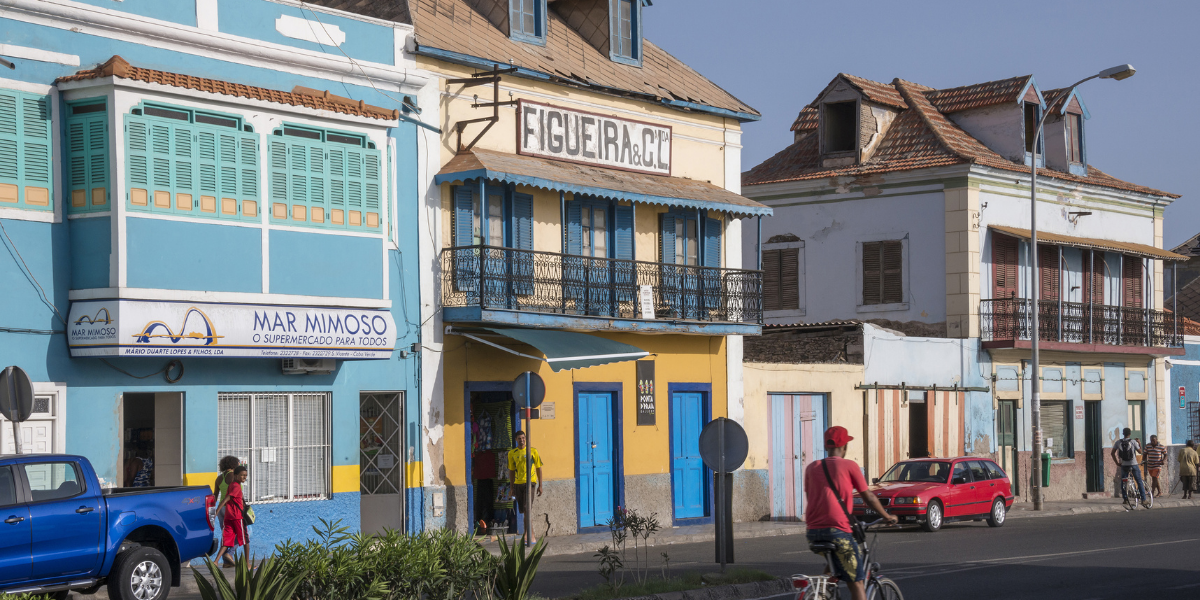 Et aux villages colorés