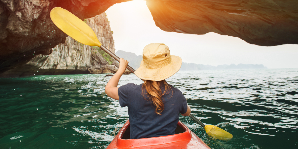 Exploration des rivages de l’île en kayak 