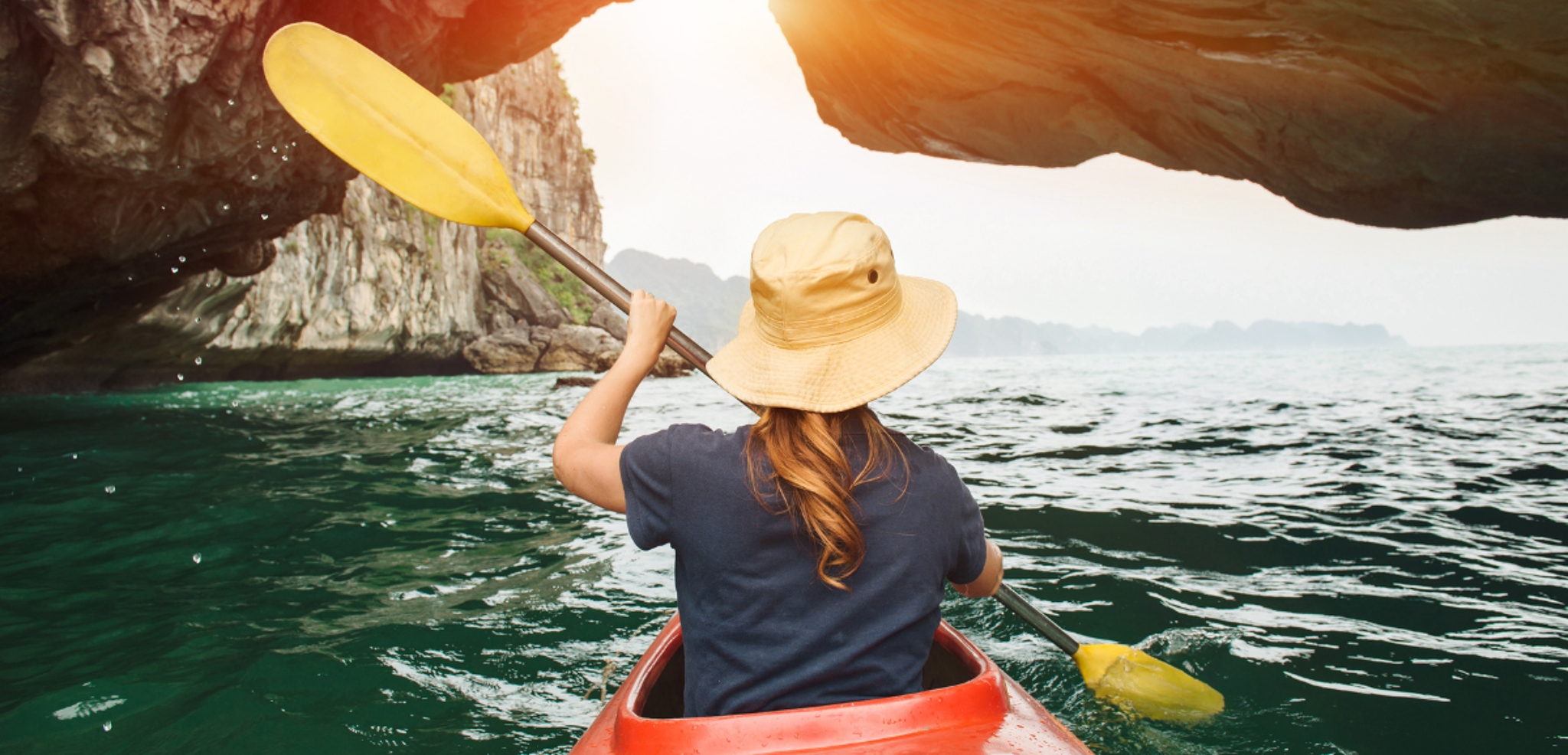 Exploration des rivages de l’île en kayak