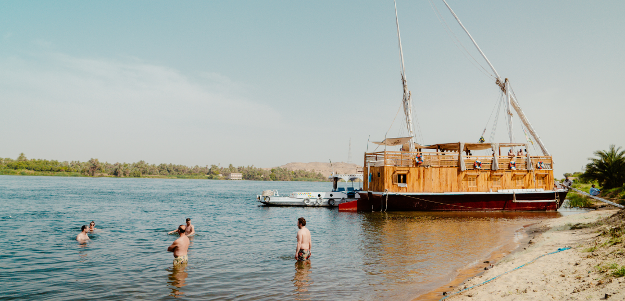 Puis partez à la découverte du Nil, fleuve mythique