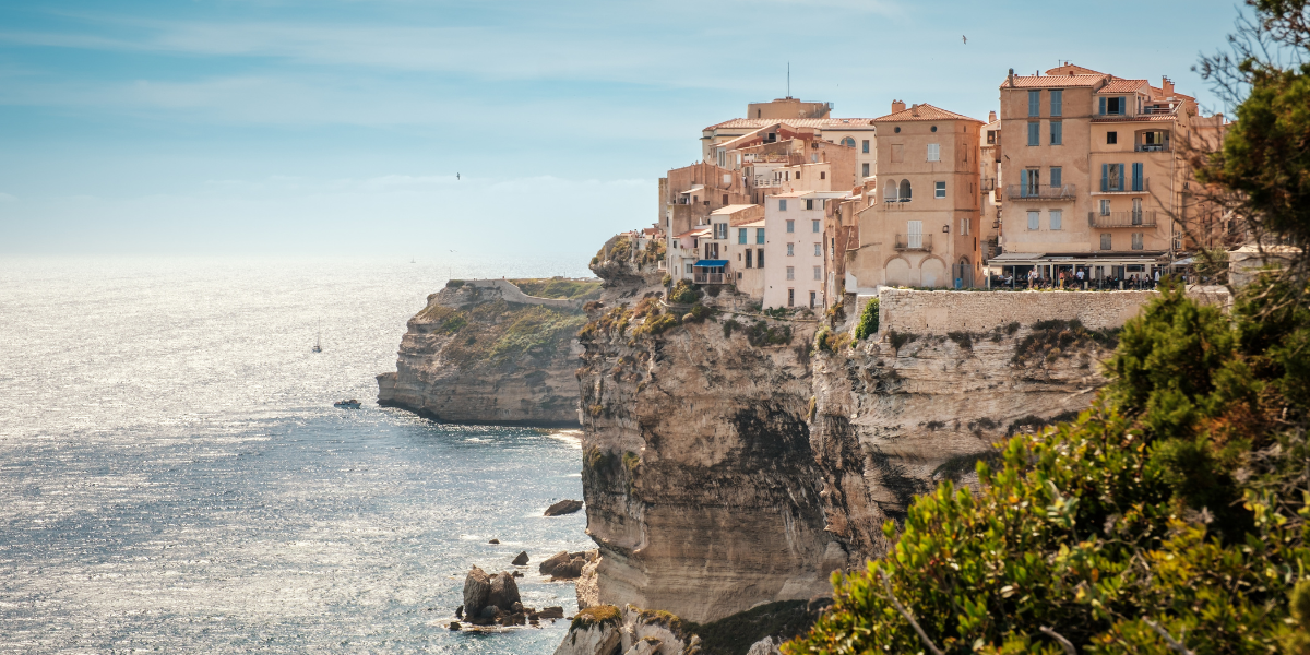 La découverte de Bonifacio depuis les hauteurs, jour 4 (sous réserve des conditions météo)