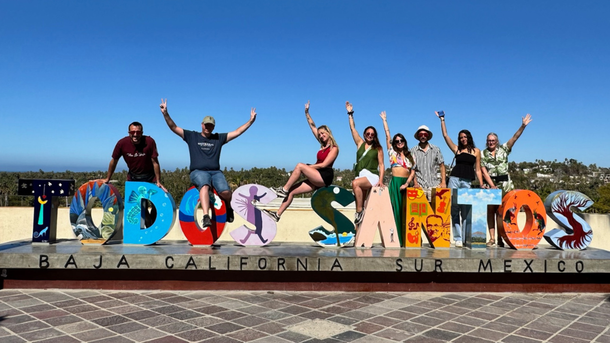 Une pause photo entre aventureurs à Todos Santos - jour 9