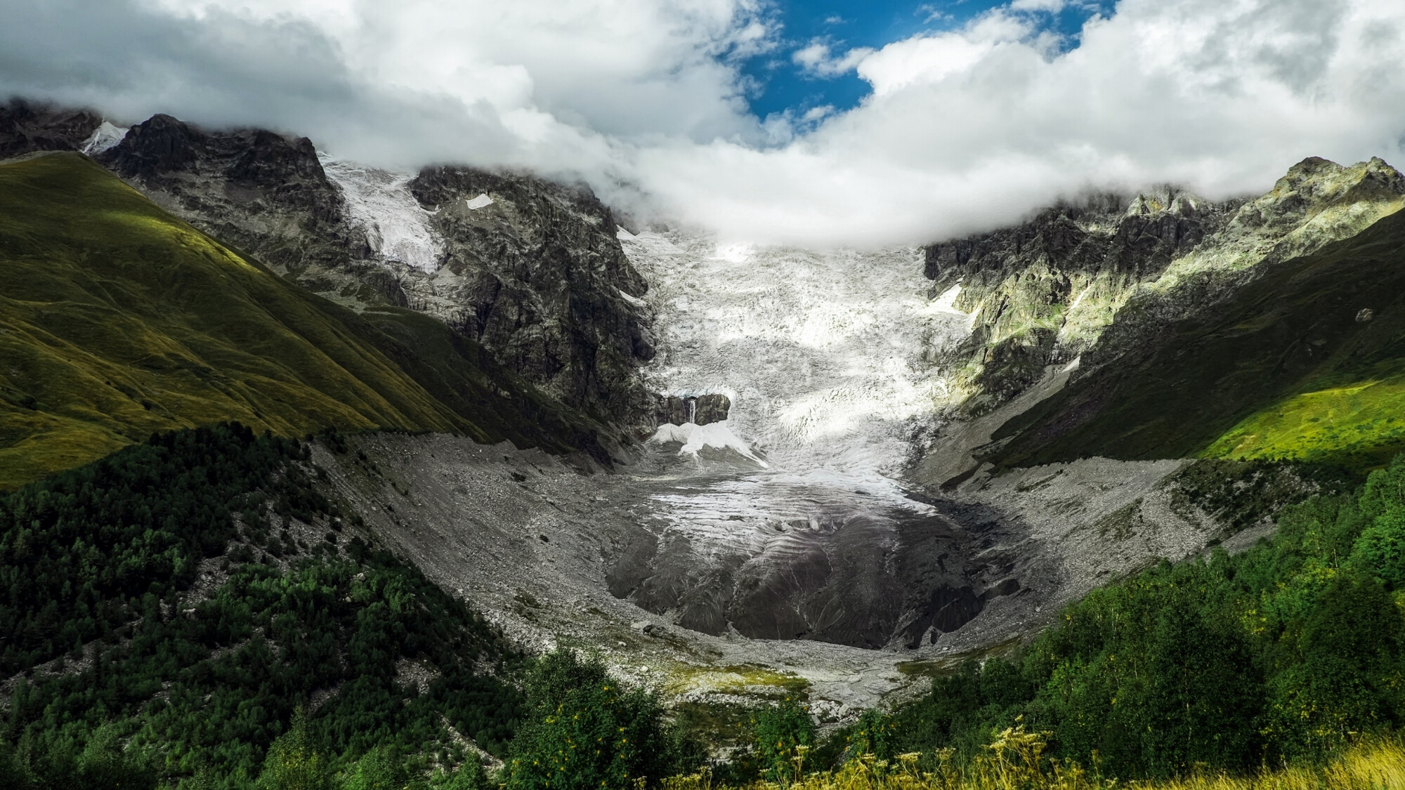 Glacier Shkhara, Svanétie, Géorgie ©Shutterstock.com