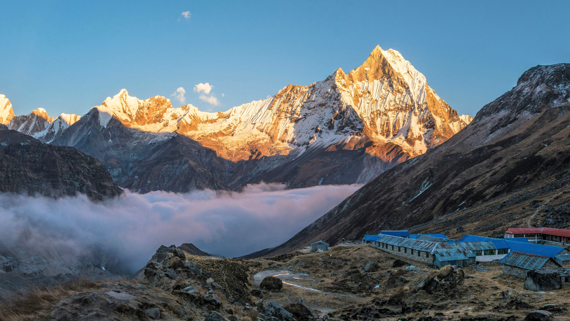 Massif des Annapurnas, Népal ©Zhenyu Ye / Unsplash