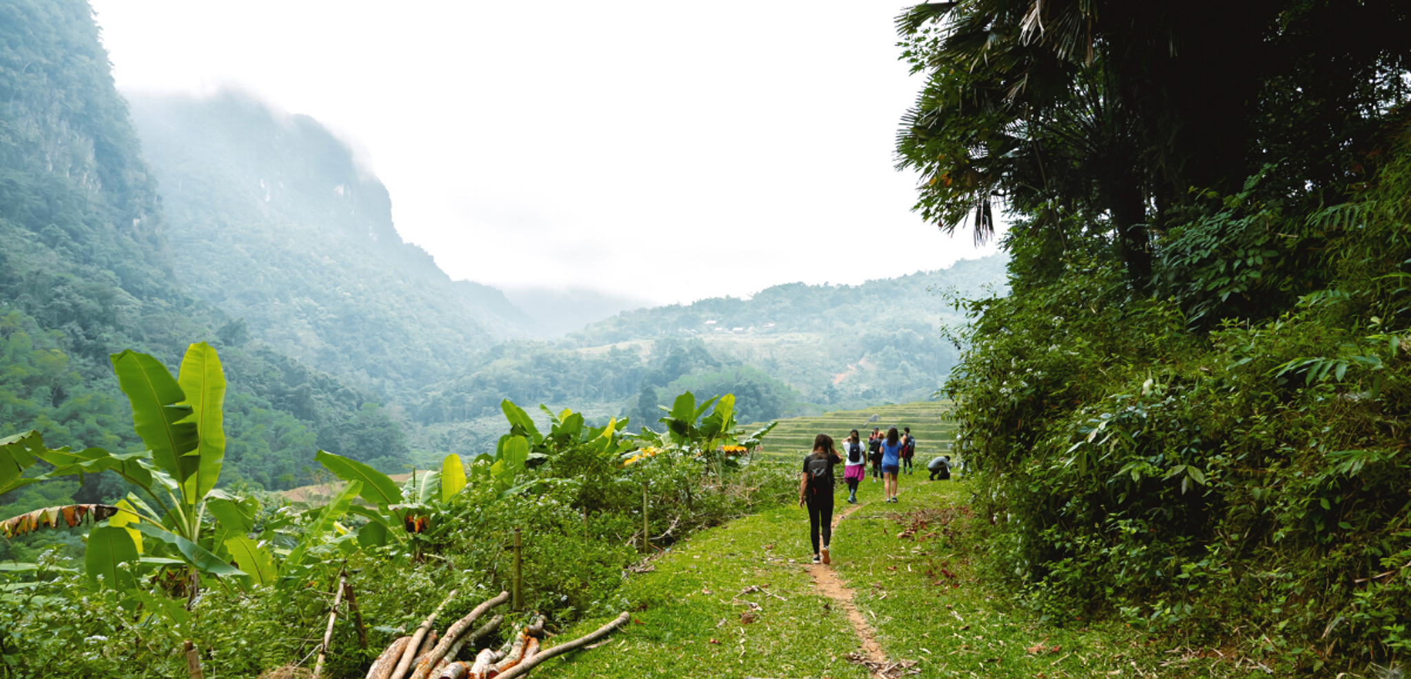 Enfilez vos chaussures de marche pour arpenter les paysages emblématiques du Vietnam