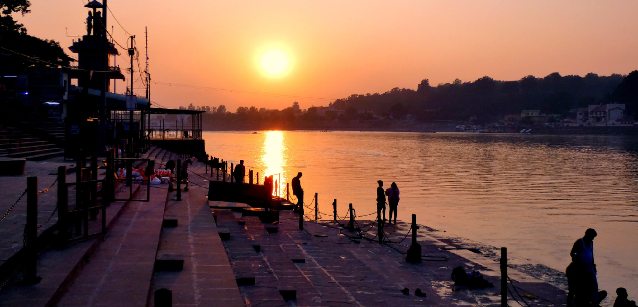 Coucher de soleil sur le Gange, Rishikesh, Inde