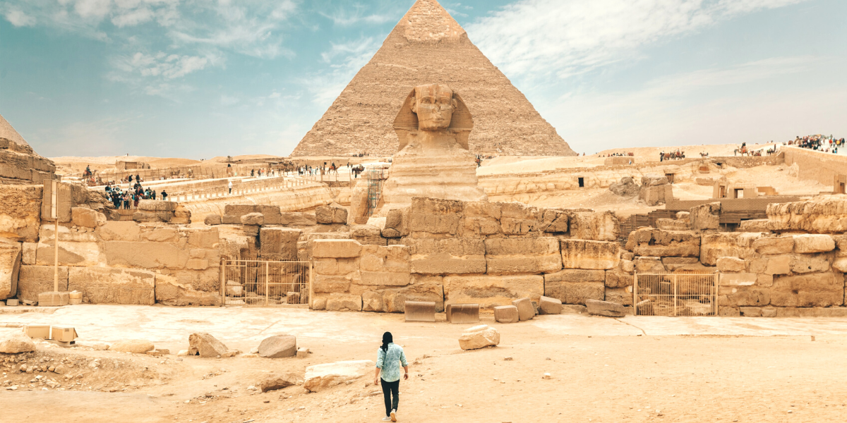 Jouez les archéologues aux pieds des Pyramides de Gizeh et du célèbre Sphinx 