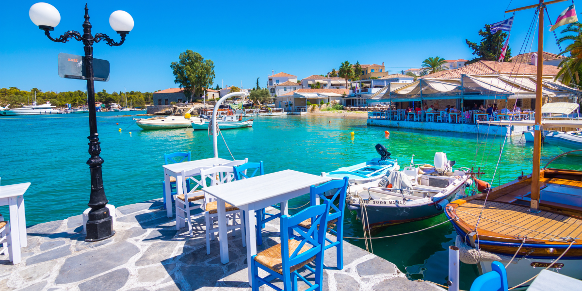 Petit resto les pieds dans l'eau