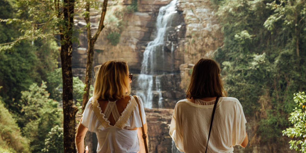 Petite pause rafraîchissante dans les cascades